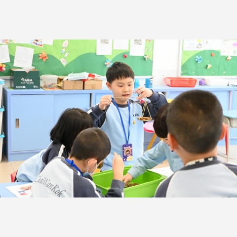 認識中醫四診：了解「望、聞、問、切」的奧妙，感恩醫者仁心與健康的可貴⚖️ 中藥比比秤：用趣味的方式試用中國秤，比較不同量度方法的利弊，珍惜傳統文化的傳承。